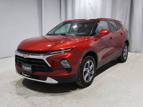 Used 2025 Chevrolet Blazer LT image 6