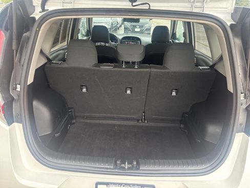 Used 2025 Kia Soul LX w/ LX Technology Package FWD image 28
