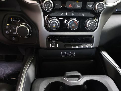 New 2026 RAM 1500 4x4 Crew Cab image 20