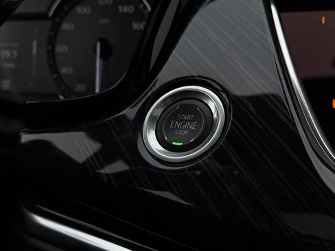 Certified 2023 Cadillac XT6 Premium Luxury image 20