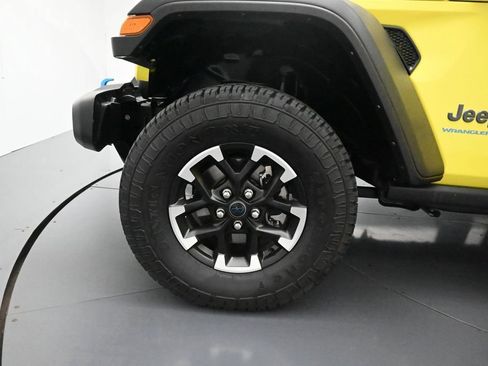Used 2024 Jeep Wrangler Unlimited Rubicon 4xe AWD/4WD image 8