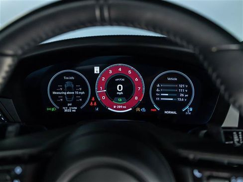 Certified 2025 Porsche 911 Carrera 4 GTS AWD/4WD image 29