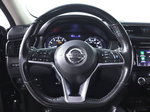 Used 2020 Nissan Rogue SV w/ Premium Package FWD image 13