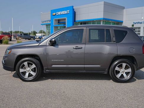Used 2017 Jeep Compass High Altitude AWD/4WD image 8