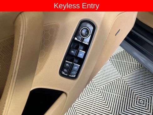 Used 2011 Porsche Panamera S RWD image 12