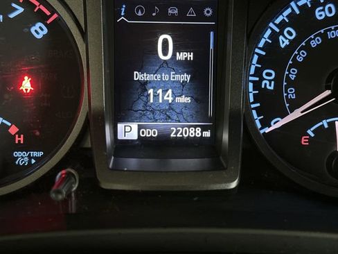 Used 2023 Toyota Tacoma TRD Sport image 6