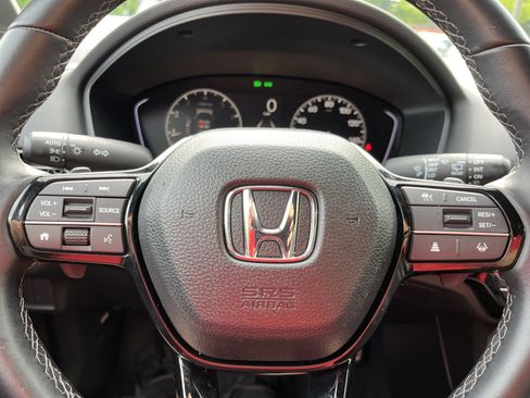 Used 2025 Honda Civic Sport image 10