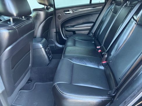 Used 2023 Chrysler 300 S w/ Comfort Group image 5