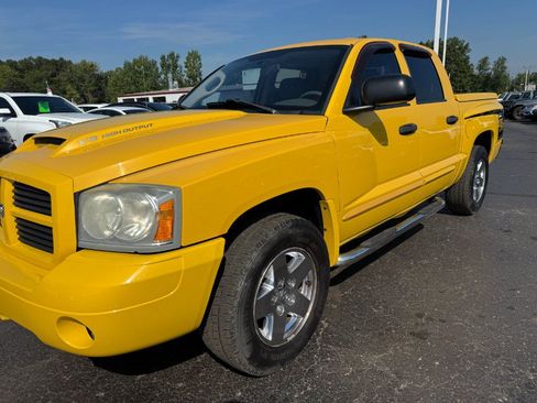 Used 2006 Dodge Dakota SLT w/ R/T Group AWD/4WD image 9