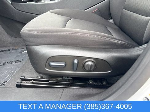 Used 2024 Chevrolet Malibu LT FWD image 19