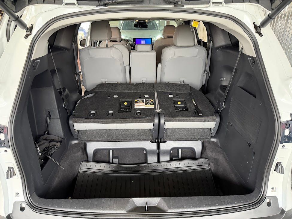 Used 2025 Toyota Sienna XLE FWD image 31