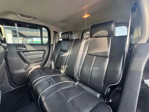 Used 2009 HUMMER H3 Luxury image 14