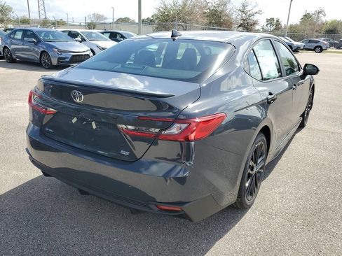 New 2025 Toyota Camry SE image 5