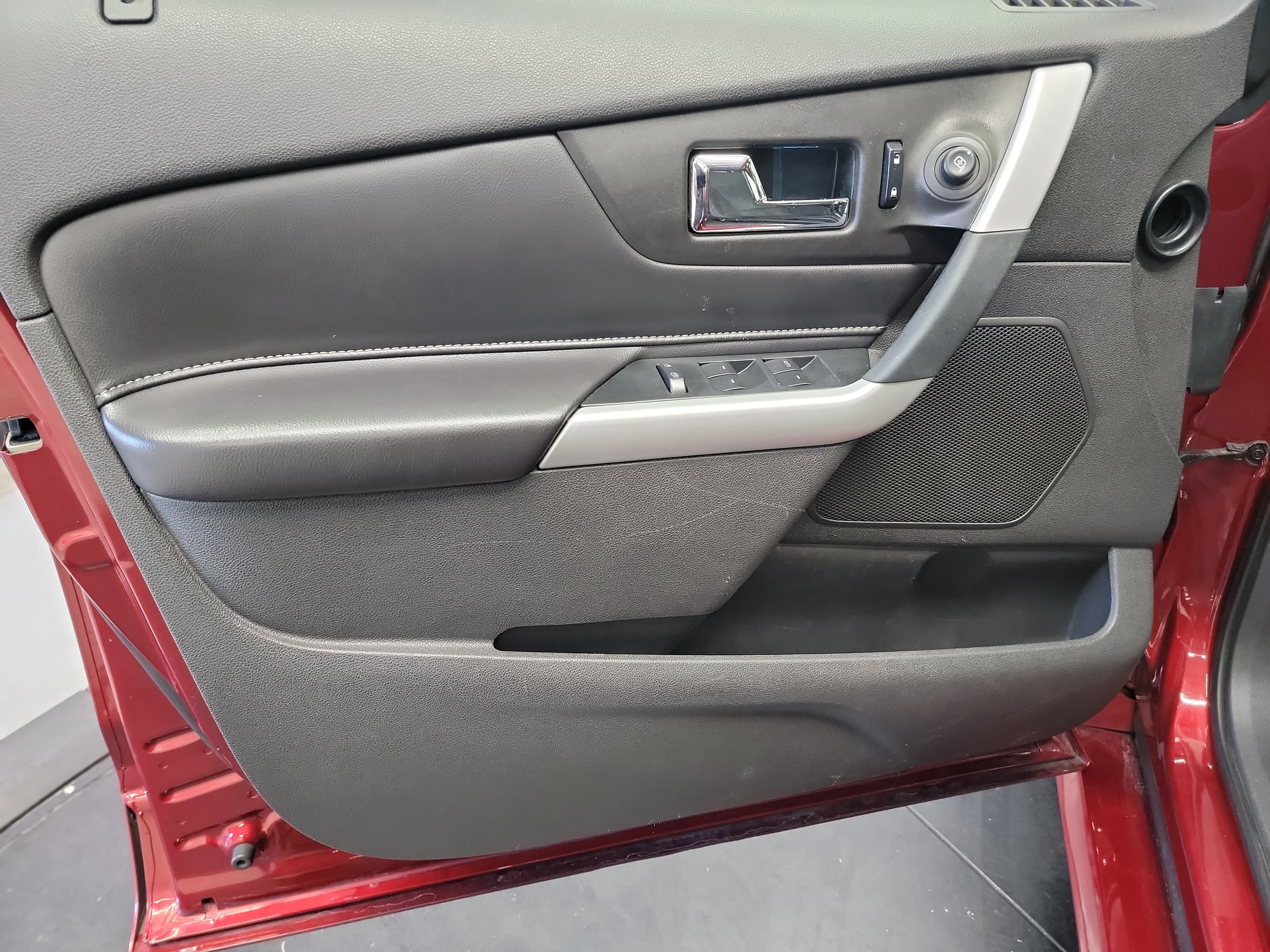 Used 2014 Ford Edge Sport w/ Driver Entry Package AWD/4WD image 13