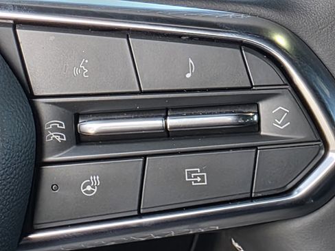 New 2025 Chevrolet Traverse LT w/ Enhanced Driving Package image 28