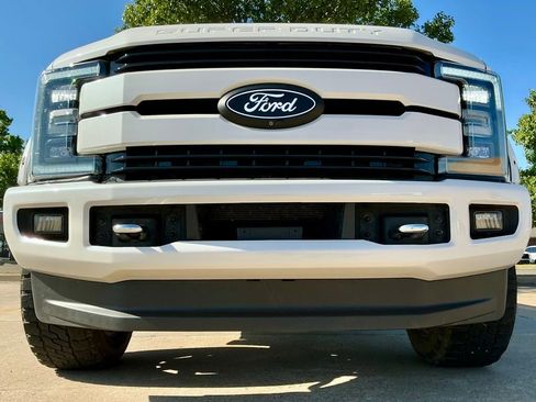 Used 2018 Ford F350 King Ranch w/ King Ranch Ultimate Package AWD/4WD image 9
