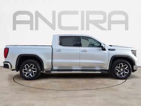 Used 2022 GMC Sierra 1500 SLT AWD/4WD image 10