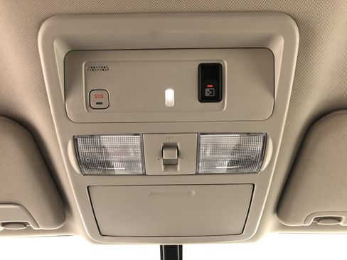 Used 2017 Nissan Titan SL w/ Chrome Package image 23