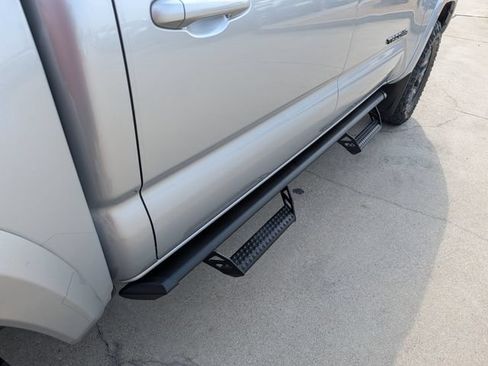 Used 2023 Toyota Tacoma SR5 RWD image 28