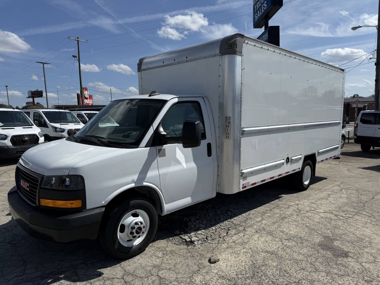 Used 2021 GMC Savana 3500 Extended w/ Power Convenience Package RWD image 5