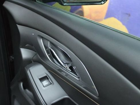 Used 2018 Chevrolet Traverse LT FWD image 11