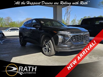 Used 2025 Chevrolet Trax RS w/ Driver Confidence Package