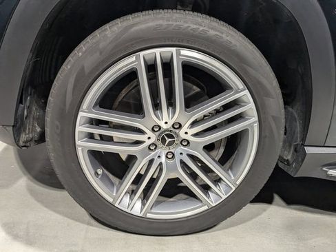 Used 2020 Mercedes-Benz GLS 450 4MATIC image 16