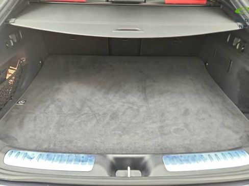 Used 2024 Mercedes-Benz GLC 300 4MATIC image 15
