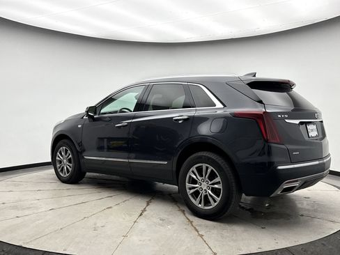 Used 2022 Cadillac XT5 Premium Luxury image 3