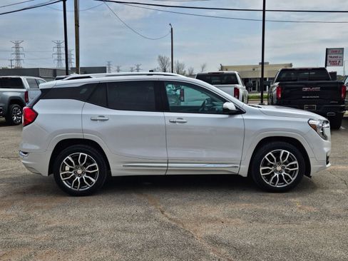 Used 2024 GMC Terrain Denali w/ Denali Premium Package image 7