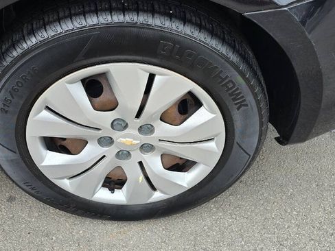 Used 2016 Chevrolet Cruze LS FWD image 11
