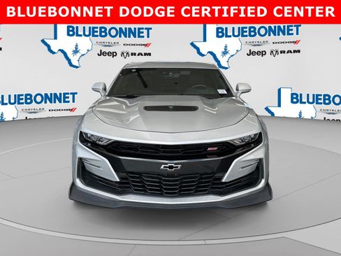 Used 2019 Chevrolet Camaro SS RWD image 2