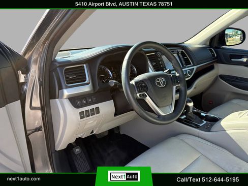 Used 2016 Toyota Highlander Limited Platinum image 19