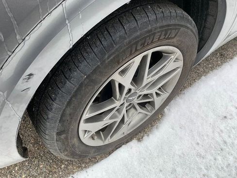 Used 2025 Genesis GV70 2.5T image 5