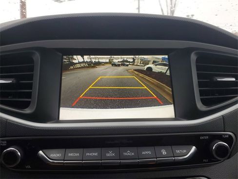 Used 2019 Hyundai Ioniq Limited image 21