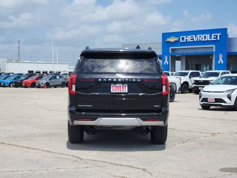 Used 2025 Ford Expedition Max Platinum AWD/4WD image 6