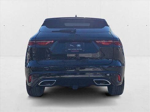 New 2025 Jaguar F-PACE R-Dynamic S image 6