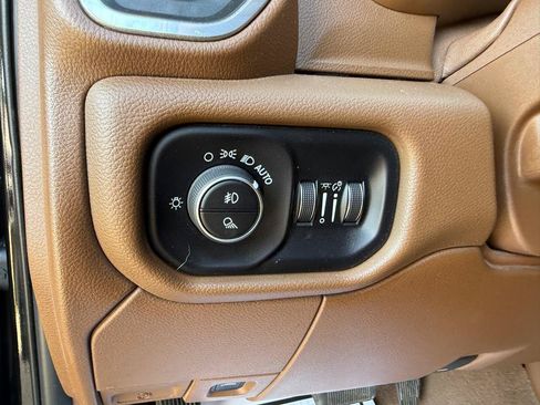 Used 2022 RAM 3500 Laramie AWD/4WD image 26