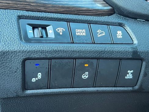 Used 2017 Hyundai Santa Fe Sport image 30