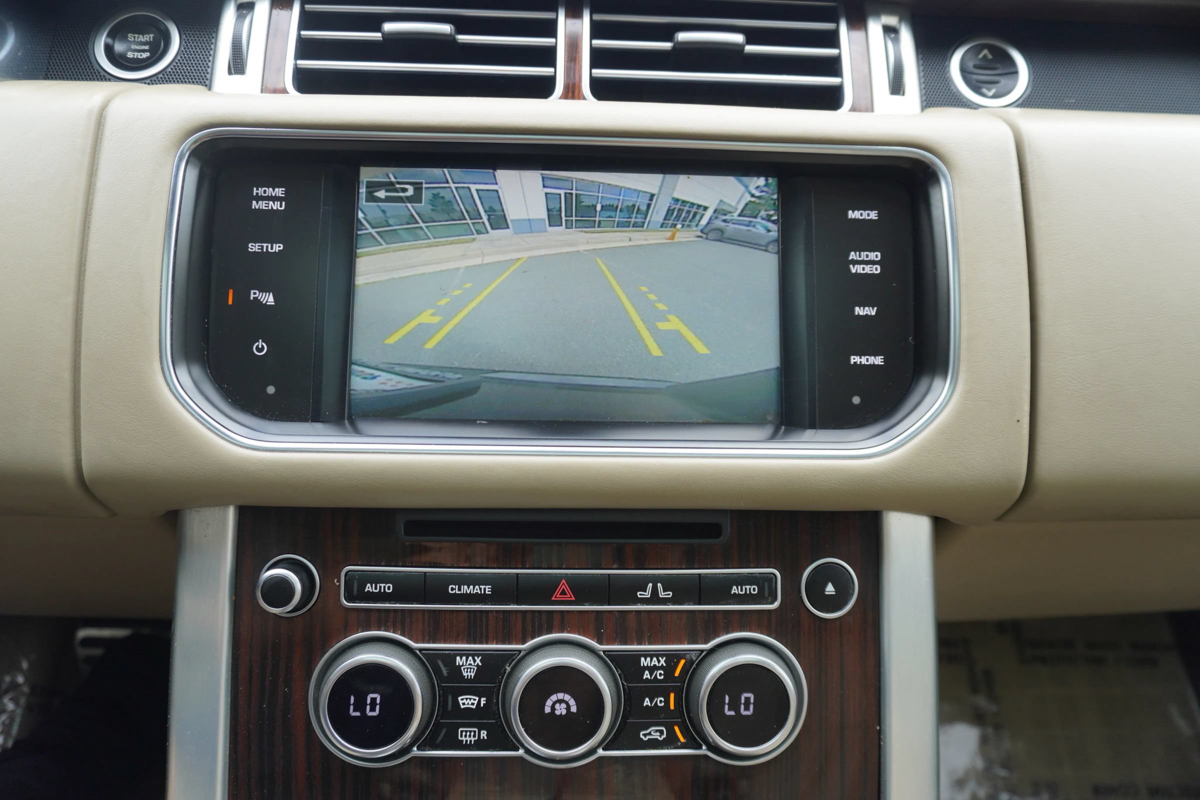 Used 2015 Land Rover Range Rover Long Wheelbase Supercharged AWD/4WD image 22