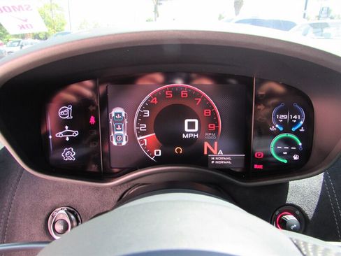 Used 2017 McLaren 570S Coupe image 12