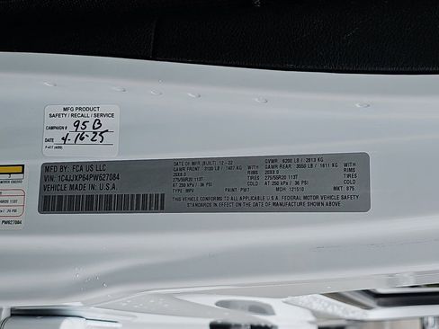 Used 2023 Jeep Wrangler Unlimited Sahara w/ Cold Weather Group image 39