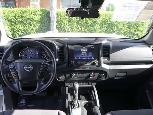 Used 2022 Nissan Frontier S w/ Technology Package RWD image 29