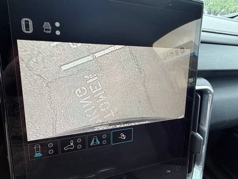 Used 2025 GMC Acadia Elevation FWD image 40