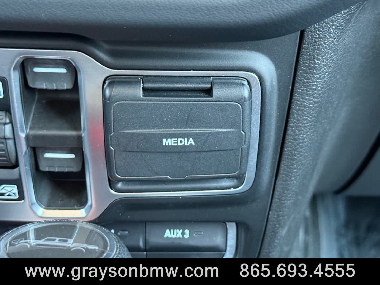 Used 2026 Jeep Gladiator Mojave AWD/4WD image 27