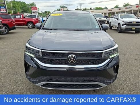 Used 2022 Volkswagen Taos SE AWD/4WD image 2