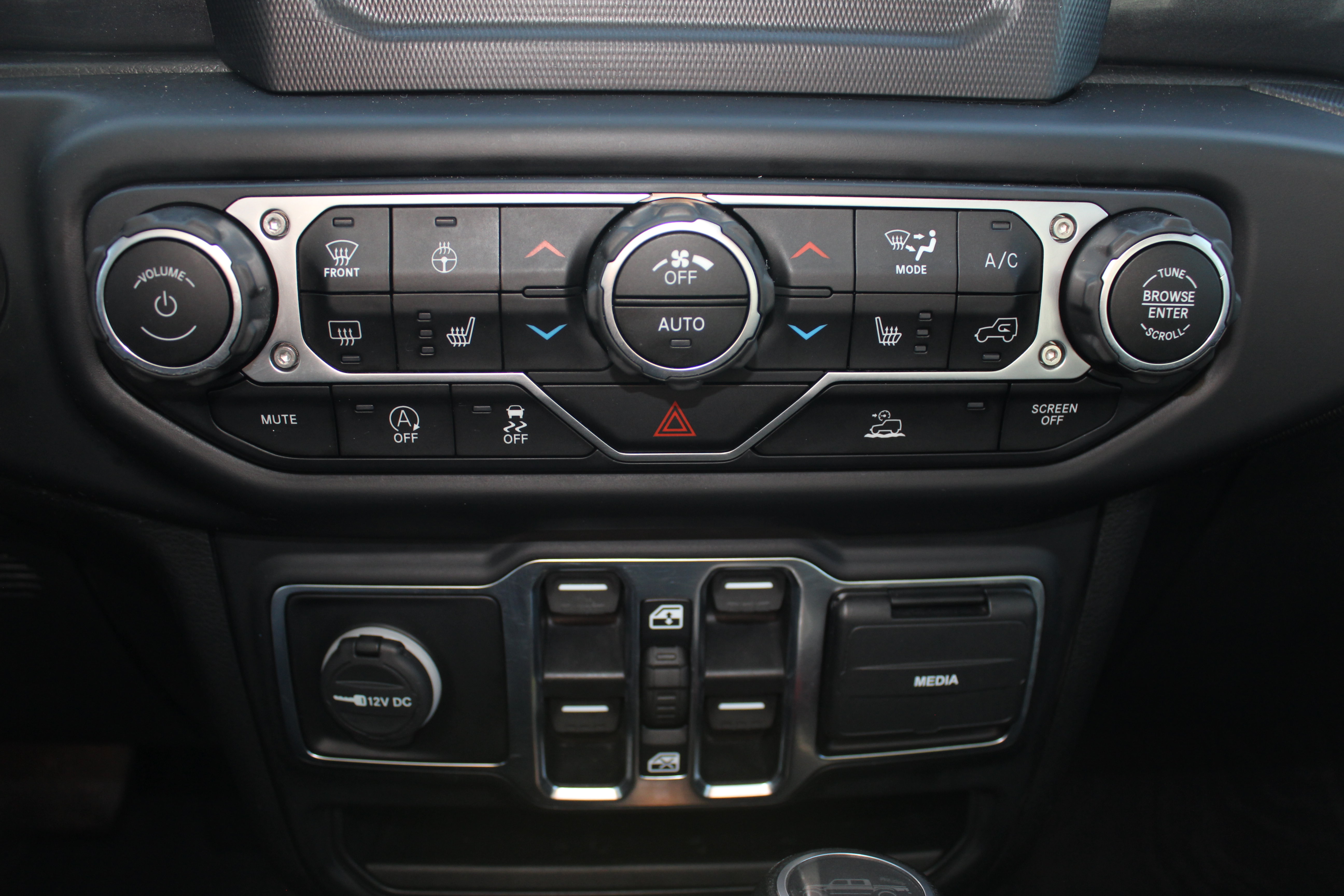Used 2020 Jeep Gladiator Sport AWD/4WD image 12