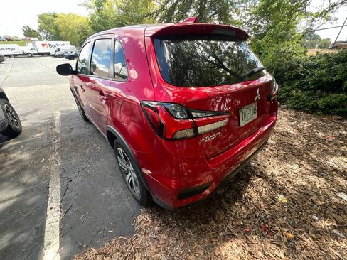 Used 2025 Mitsubishi Outlander Sport SE AWD/4WD image 5