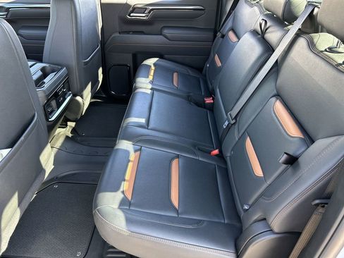 Used 2025 GMC Sierra 1500 AT4 AWD/4WD image 25