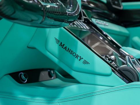 Used 2024 Lamborghini Urus S image 40